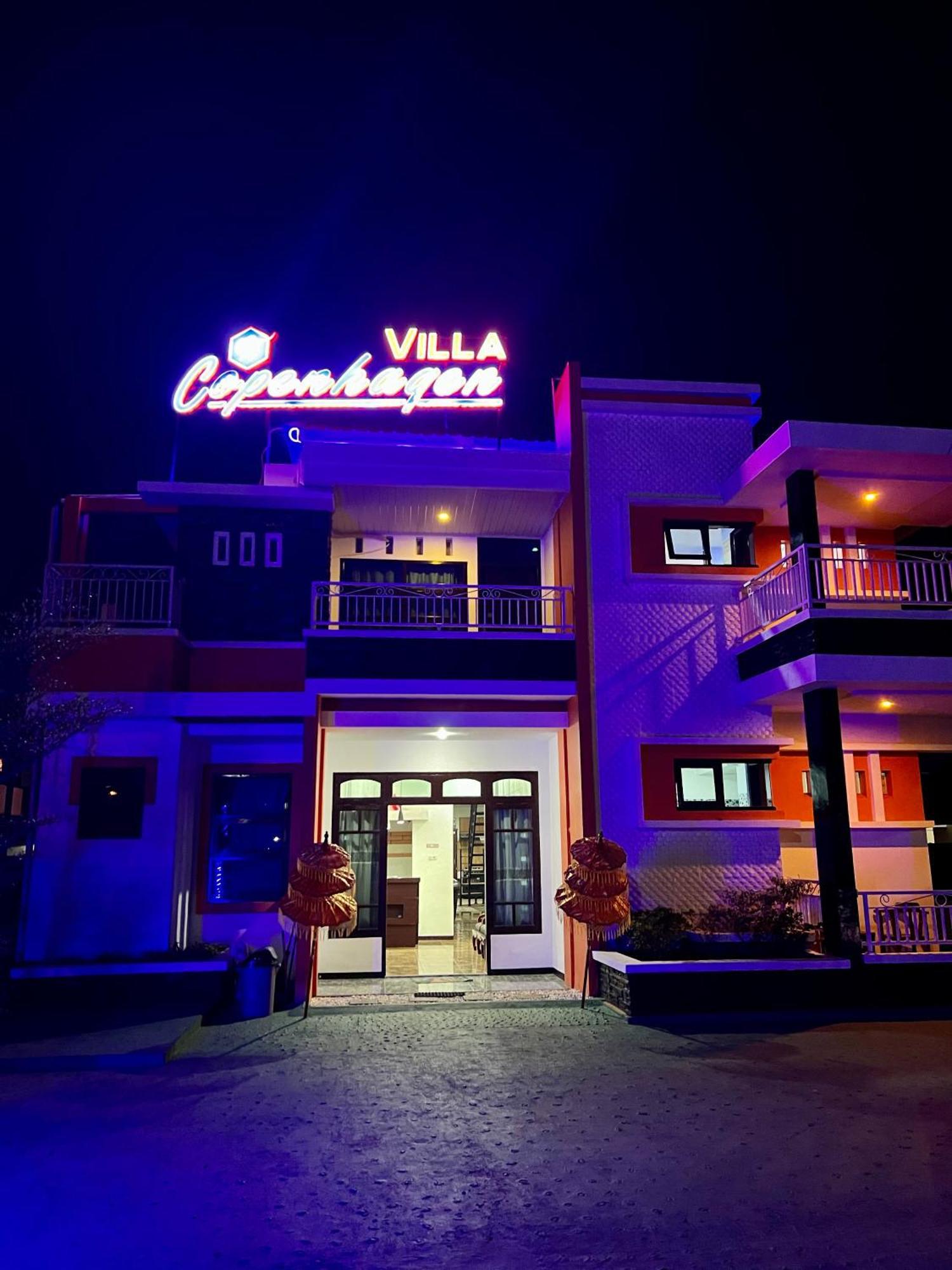 Villa Copenhagen Bukittinggi Luaran gambar